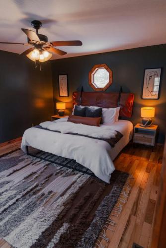 cozy cabin with hot tub near all in hocking hills