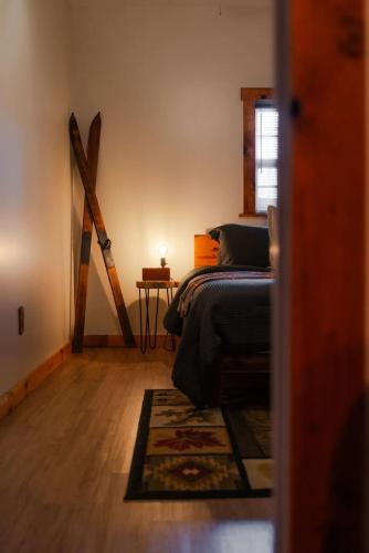 cozy cabin with hot tub near all in hocking hills