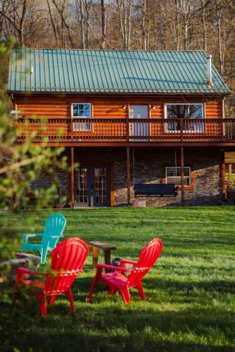 cozy cabin with hot tub near all in hocking hills