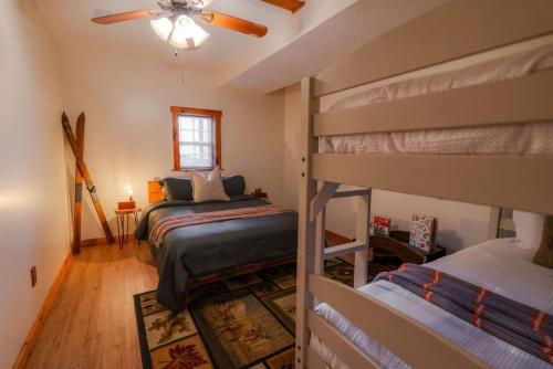 cozy cabin with hot tub near all in hocking hills