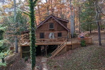 outdoors sleeps7 family getaway fun arcade