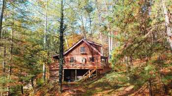 outdoors sleeps7 family getaway fun arcade