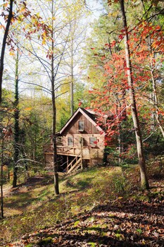 outdoors sleeps7 family getaway fun arcade