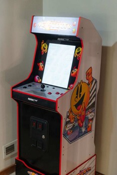 outdoors sleeps7 family getaway fun arcade