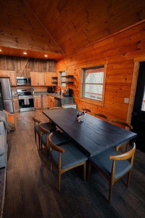 memories at hillside a modern cabin hocking hills