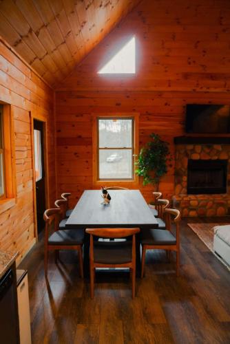 memories at hillside a modern cabin hocking hills
