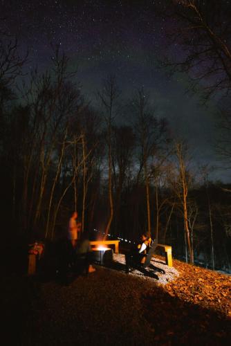 memories at hillside a modern cabin hocking hills