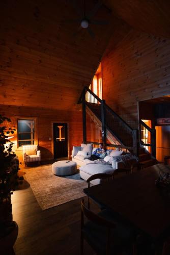 memories at hillside a modern cabin hocking hills