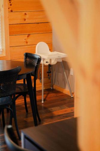 the treetop retreat family getaway in scenic hocking hills