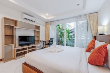 1Br Near Naiharn Pool&Relaxed Vibes C199,,2 star