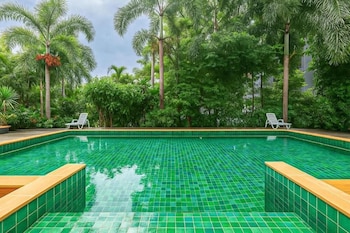 1Br Near Naiharn Pool&Relaxed Vibes C199,,2 star