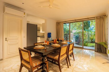 Elivaas Kensho Hibiscus 3Bhk Villa,,2 star