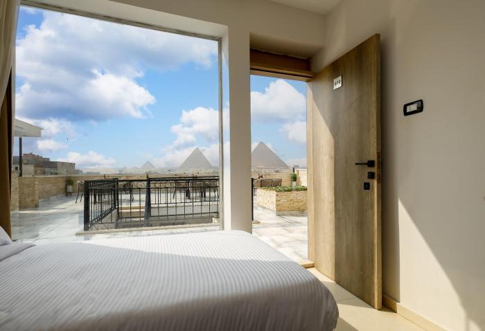 point pyramids view inn