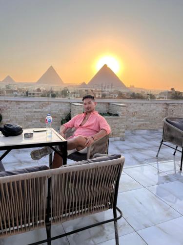 point pyramids view inn
