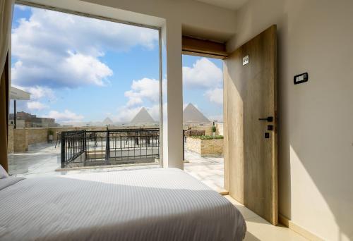 point pyramids view inn