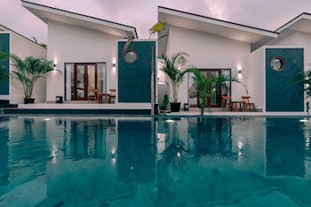 Theodosia Villa,,3 star