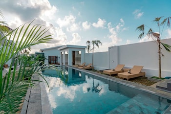 Theodosia Villa,,3 star