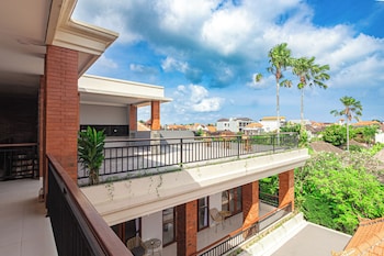 dhouse seminyak