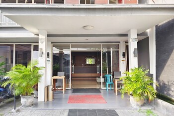 twospaces living at kutisari residence surabaya
