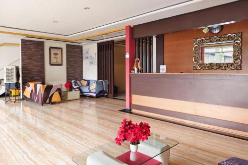 twospaces living at kutisari residence surabaya