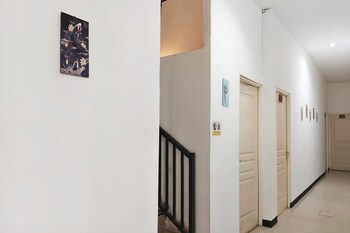 twospaces living at nabila semampir homestay