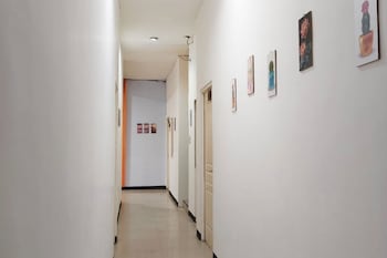 twospaces living at nabila semampir homestay