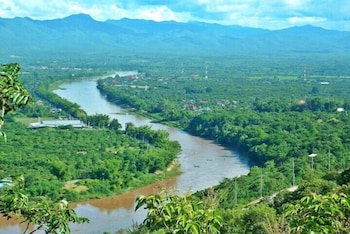 baan la ong fah 2 mon jam