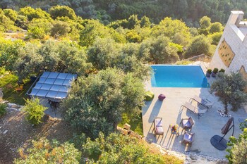 lolivier lauberge de kour 4 br villa w private pool