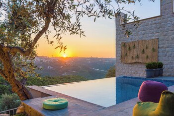 lolivier lauberge de kour 4 br villa w private pool