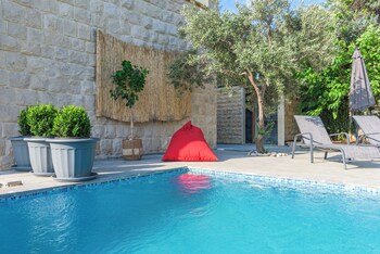 L'olivier - L'auberge De Kour - 4-Br Villa W Private Pool,,4 star