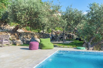 lolivier lauberge de kour 4 br villa w private pool