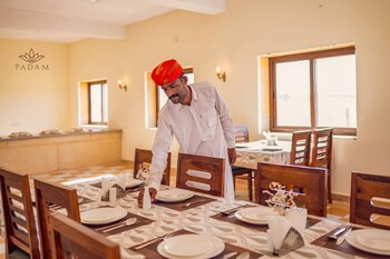 padam desert camp jaisalmer