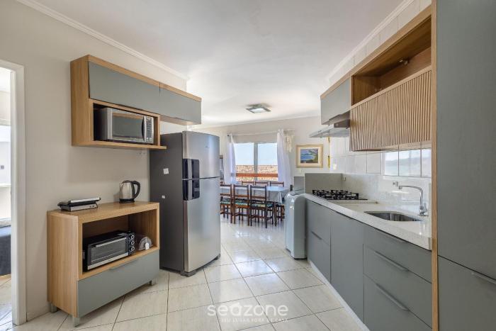 sea view apt 3br and garage 130m beach ror0002