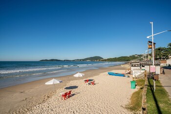 2br apt w suite 100m bombas beach ror0001