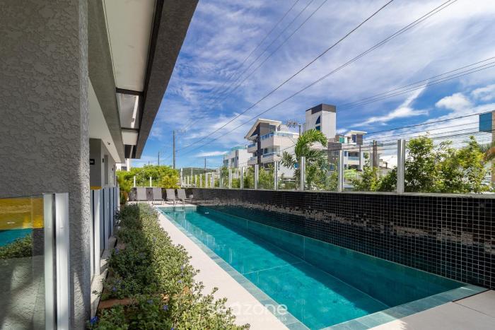 modern apt with pool and hot tub rhl0305