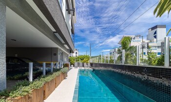 comfort and pool near the beach rhl0302
