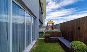 comfort and pool near the beach rhl0302