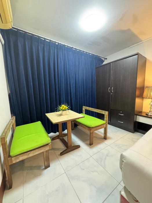 la casa residencies