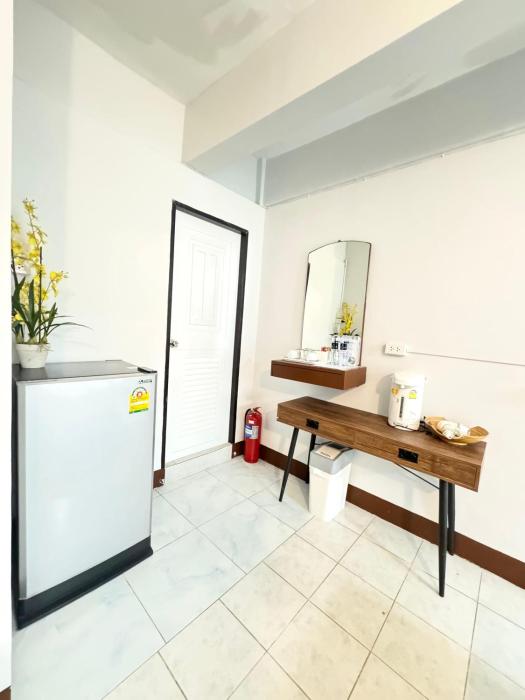 la casa residencies