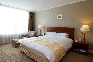high1 palace hotel and cc