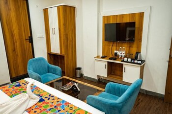 aceotel resort 7th cloud indore