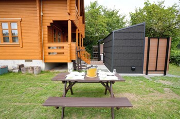 sakata log house