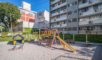 2 Bedroom Apart In The Center Of Floripa Jfm0101,,2 star