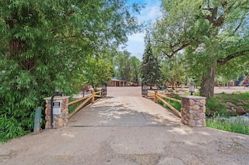 timber lodge cabin 21