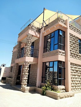 lux suites samora villas athiriver