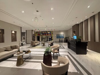 81 Newport Boulevard Across Naia T3 Airport,,3 star