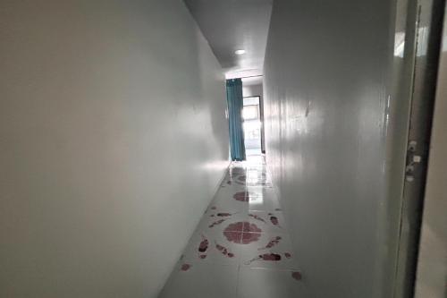 sunshiny bb hostel near punnavithi bts station