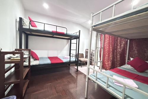 sunshiny bb hostel near punnavithi bts station