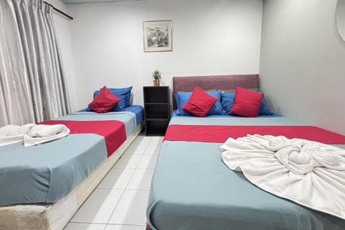 sunshiny bb hostel near punnavithi bts station