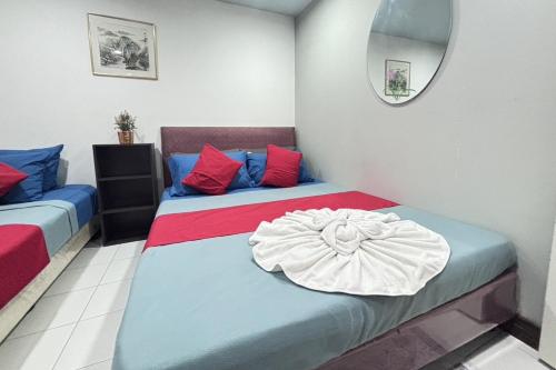 sunshiny bb hostel near punnavithi bts station